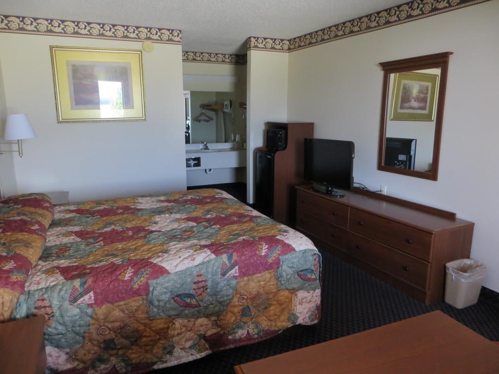 Clairmont Inn Jasper Dış mekan fotoğraf